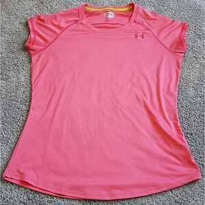 Under Armour Heat Gear‎ Athletic Top Pink Medium